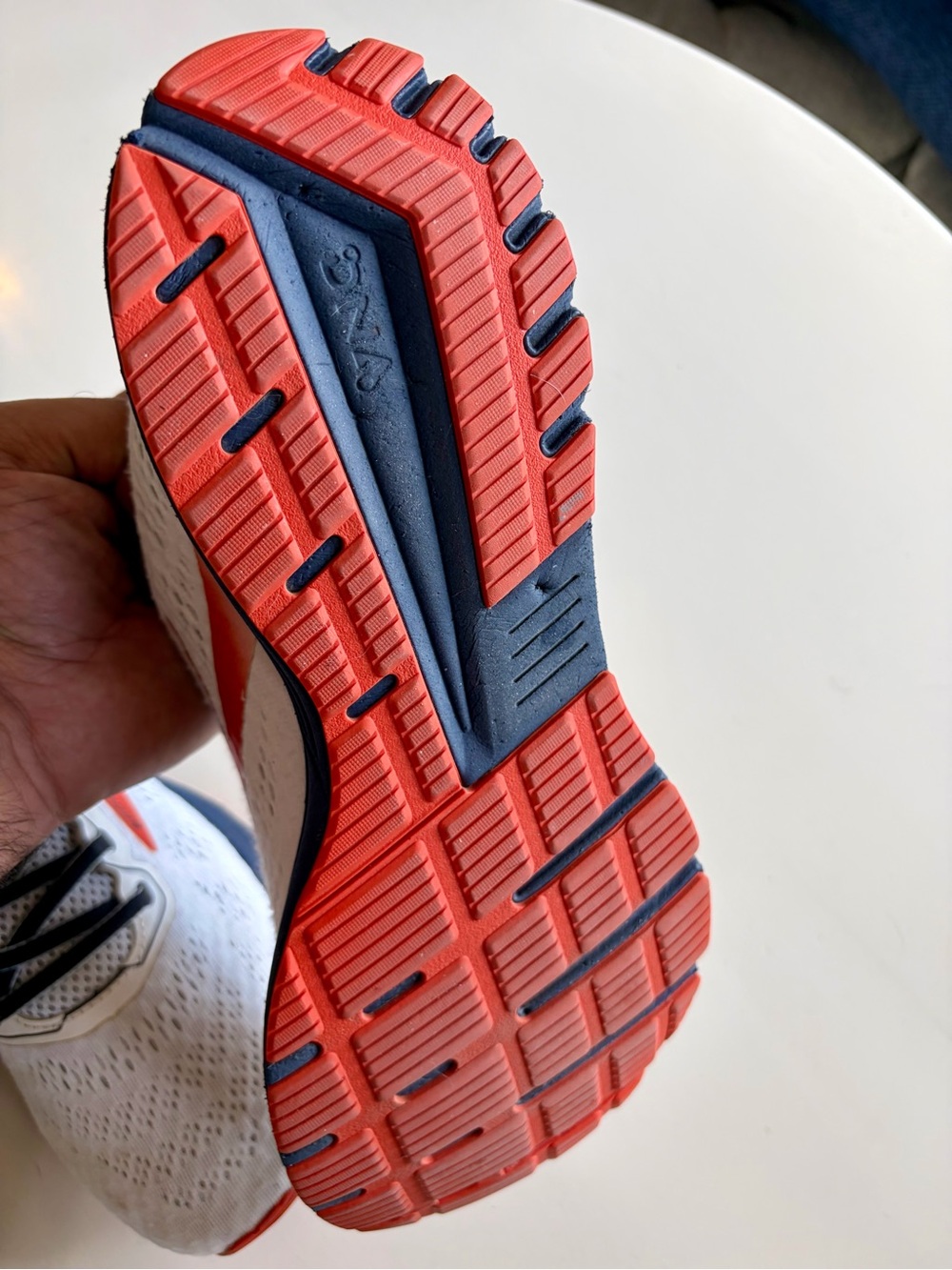 Brooks Men's Light Grey & Orange Lightweight Running Shoes - Picture 8 of 16